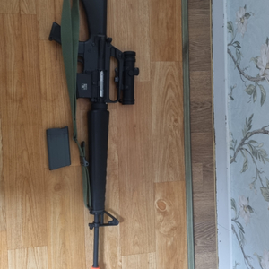 VFC XM16E1 GBBR + 4배율 콜트스코프