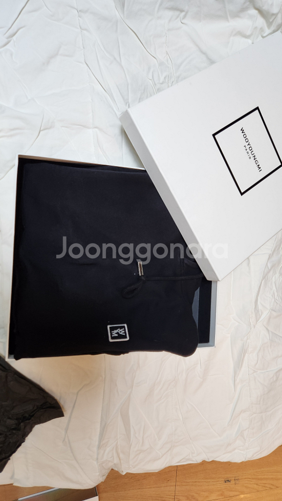 우영미 백로고 후드티셔츠--1