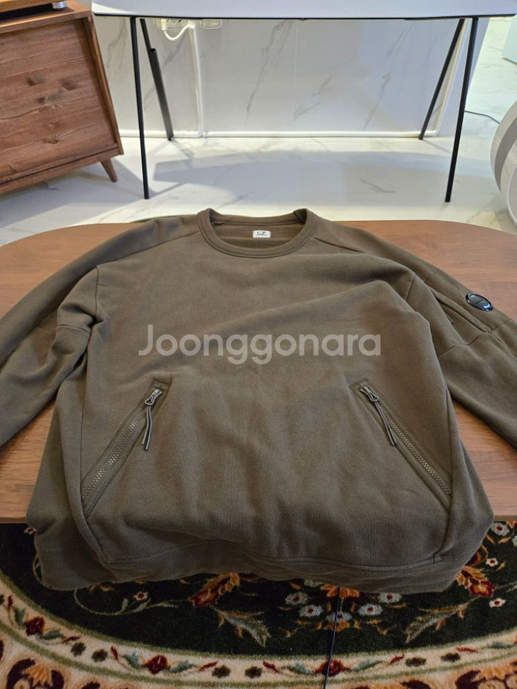 cp컴퍼니 맨투맨 xl--0