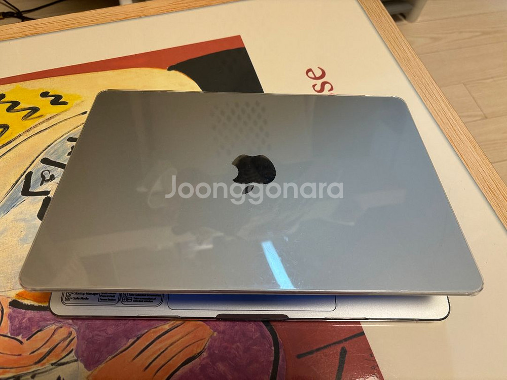 맥북 에어 M2 기본형 256GB--1