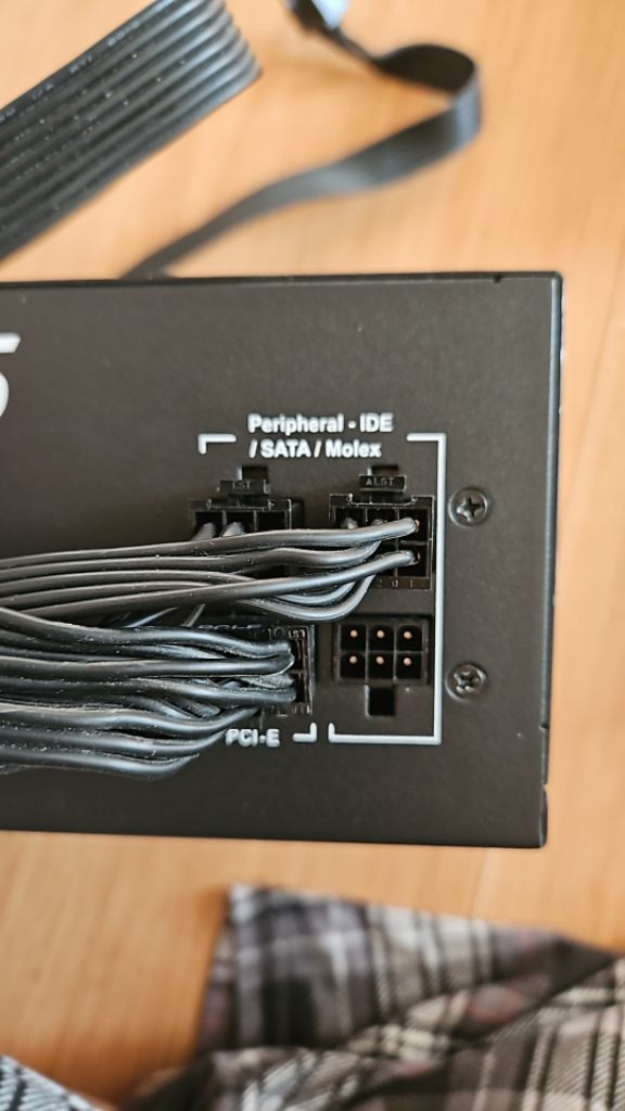 시소닉 750w 모듈러 골드--1