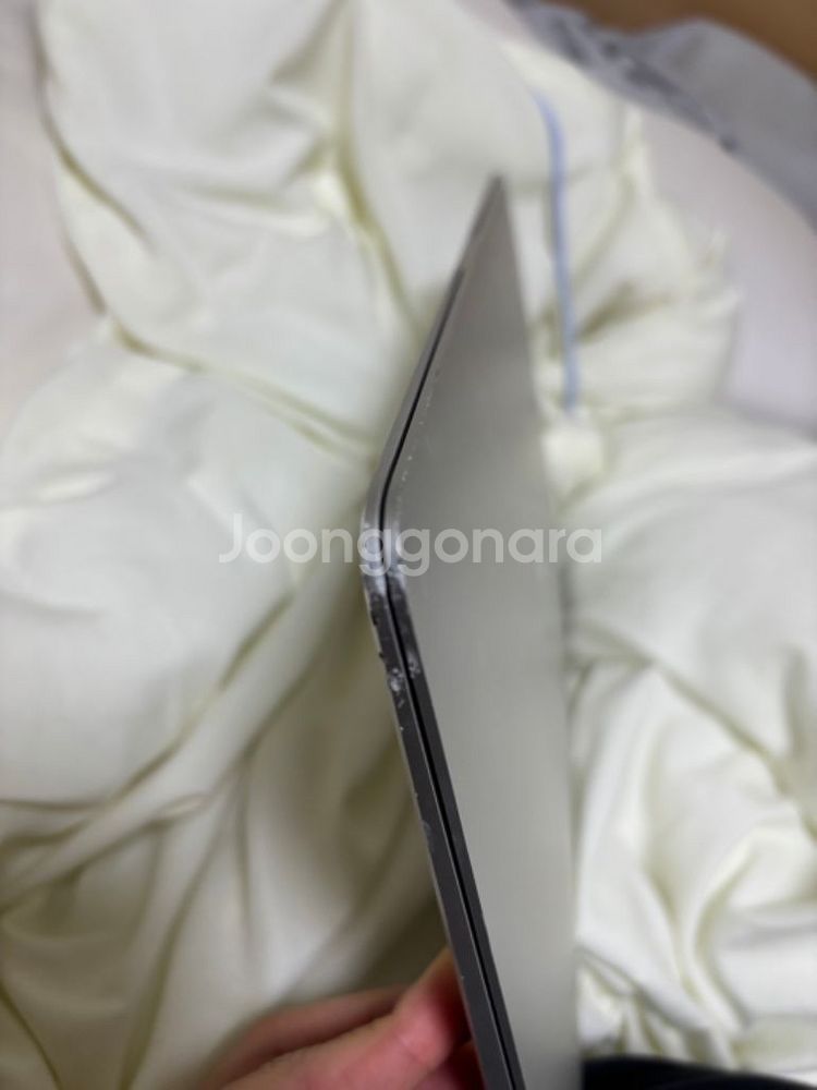 m1 맥북에어 512GB 노트북 외관만 기스--3