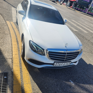 벤츠 E220D 익스클루시브판매합니다