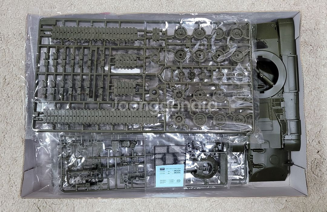 [아카데미] 1/35스케일 미육군 M60A2 패튼전차--1