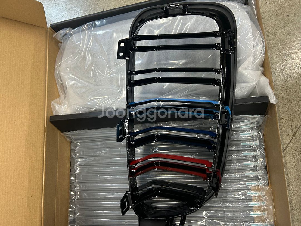 bmw f30 삼색 그릴 12년식부터. 신품그릴--3
