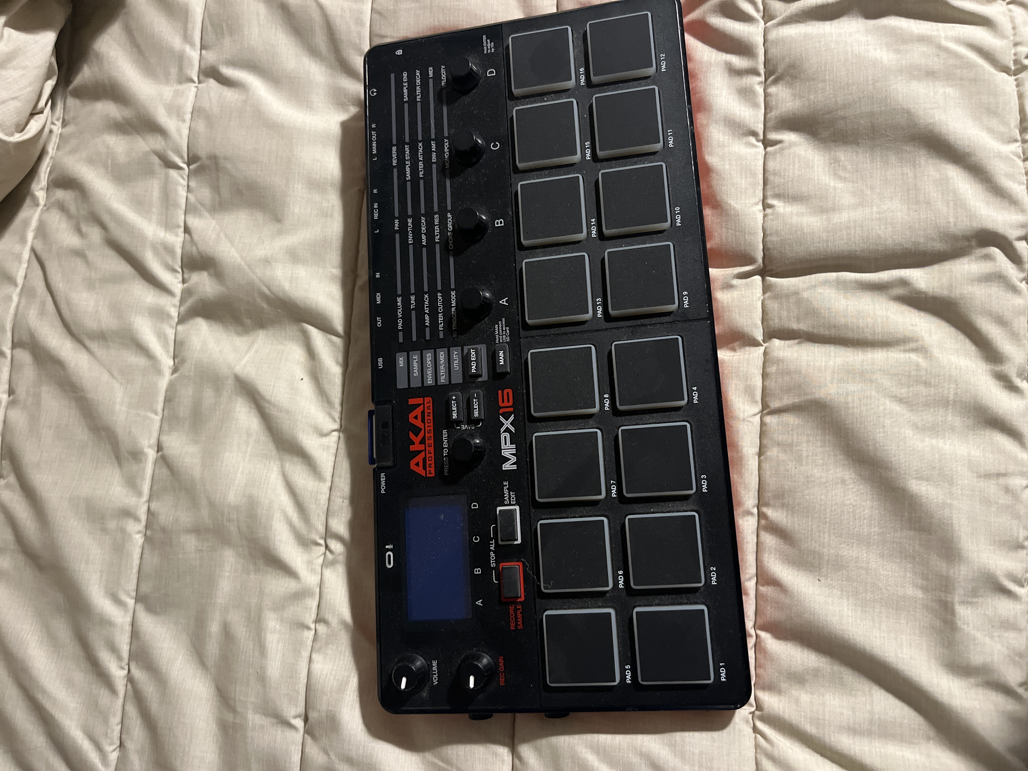 AKAI MPX16 팝니다