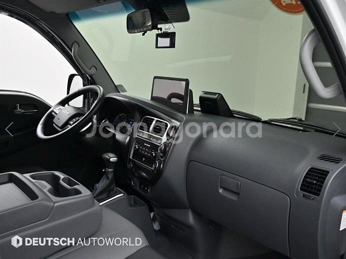 @23년식 봉고Ⅲ EV 내장탑차 플러스형 전국최저가격--6