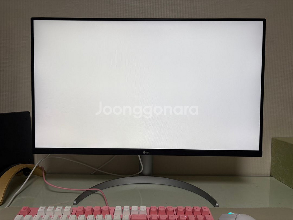 LG 4K 모니터(32UP830)--1
