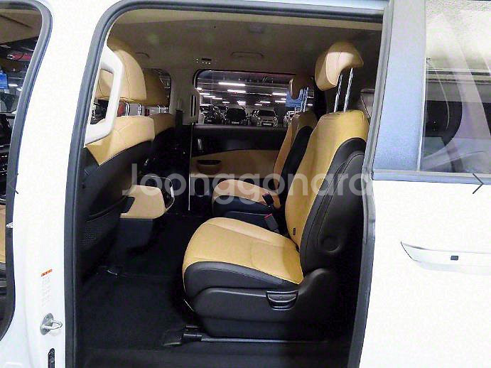 @20년식 신형 카니발(KA4) 9인승 디젤 프레스티--6