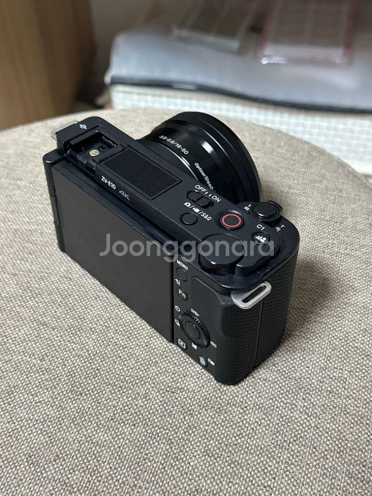 zv-e10--4