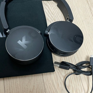 AKG Y50BT 무선헤드폰