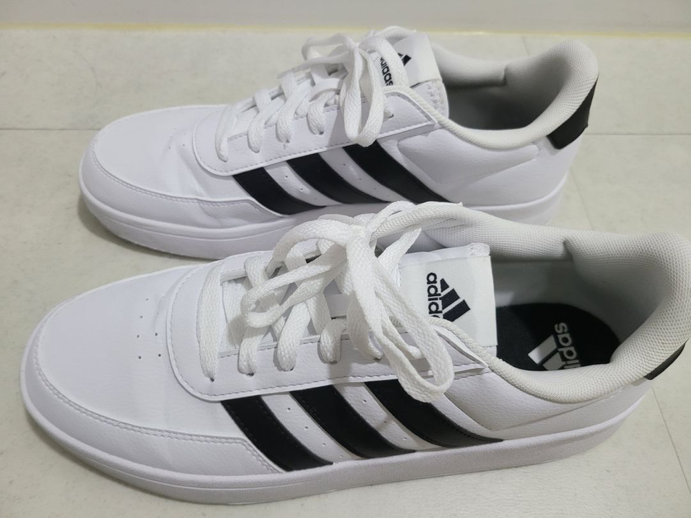 아디다스 운동화 브레이크넷2.0 판매합니다--2