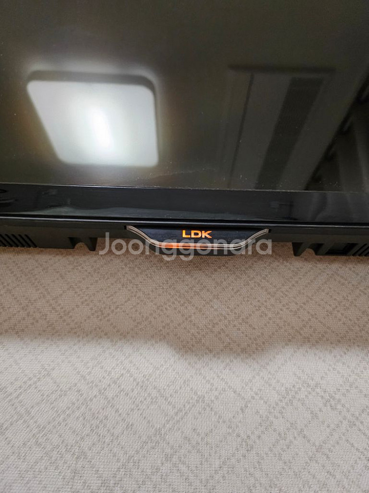 고장난 tv팔아요--2