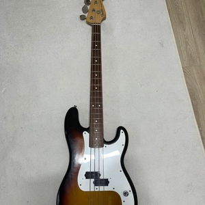 fender japan precision 후지겐산