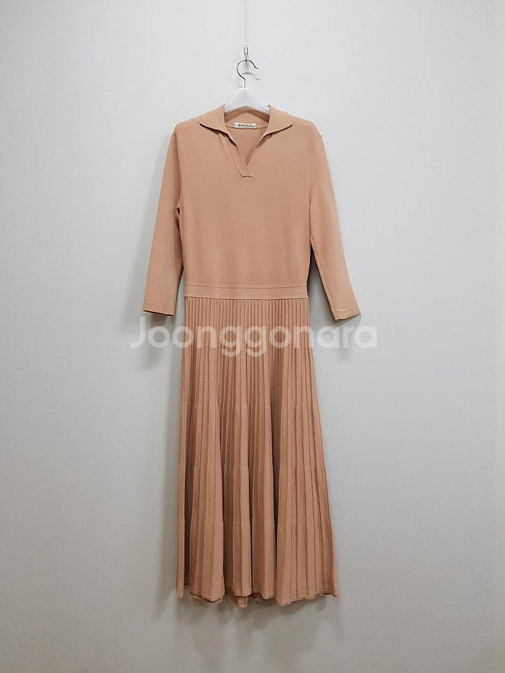 더캐시미어 21SS 오픈 칼라 니트 원피스 S 사이즈--2