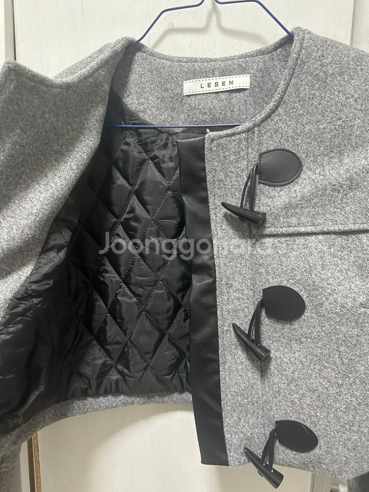 크롭 떡볶이 코트 자켓 그레이 안감 누빔 에이블리 지그--4
