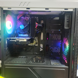 1050ti i5-7500 컴퓨터 데스크탑 본체 팔아요