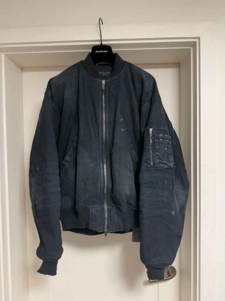 발렌시아가 25봄 데님 봄버 자켓 M 사이즈 새상품 이미지