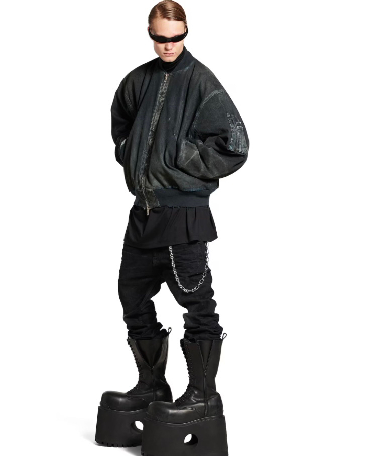 발렌시아가 25봄 데님 봄버 자켓 M 사이즈 새상품 이미지