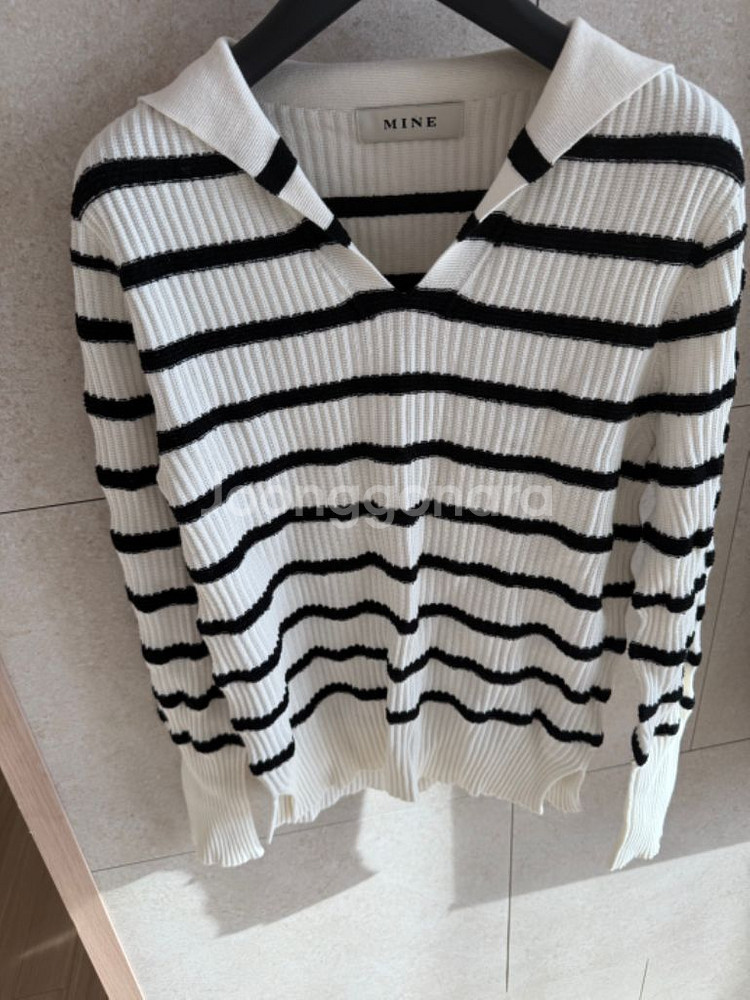 한섬 마인 스트라이프 니트 팝니다--4