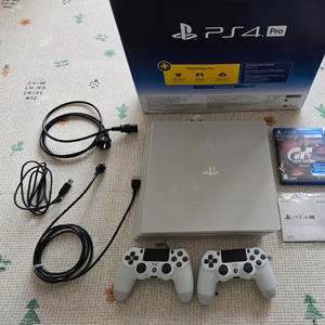 PS4 Pro 1TB 판매합니다.