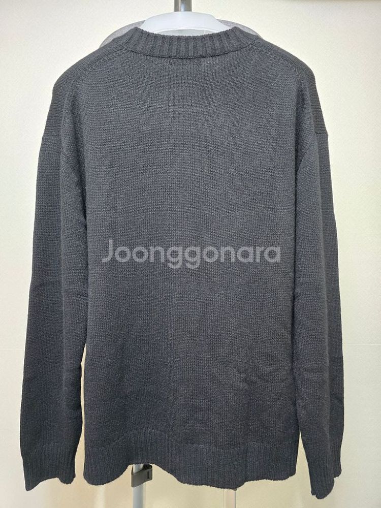 프라다 23fw 캐시미어 크루넥 티셔츠 정품--3