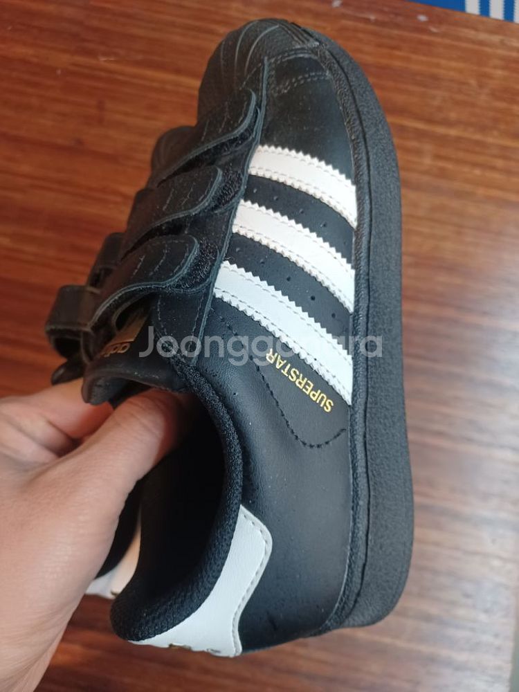 아디다스 슈퍼스타 벨크로 검흰 210--6