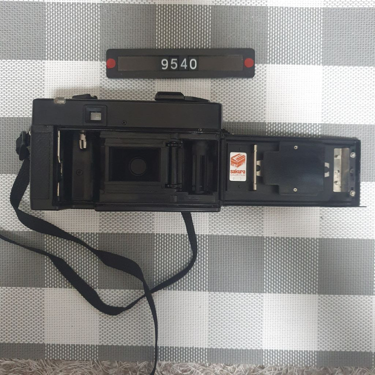 코니카 C 35 AF 필름카메라 이미지