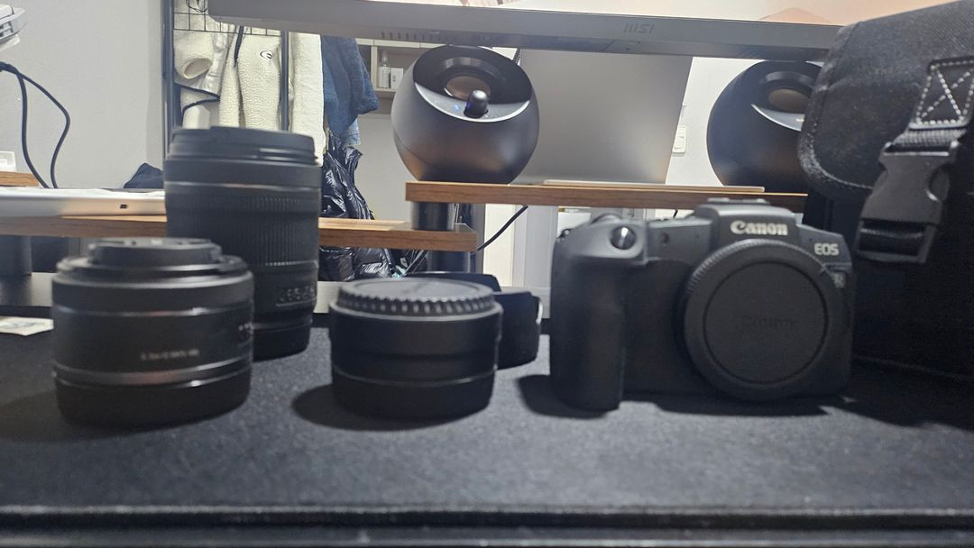 SSS급 캐논 EOS RP + FE렌즈 2개 판매합니다 이미지