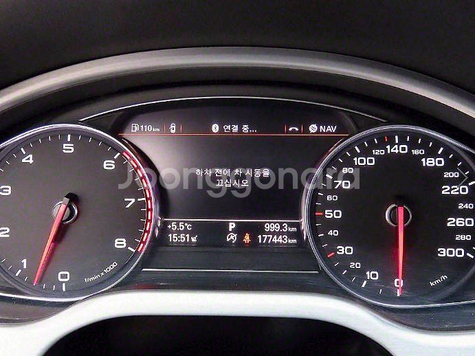 @16년식 A8(3세대) 60 TFSI 콰트로 LWB--8