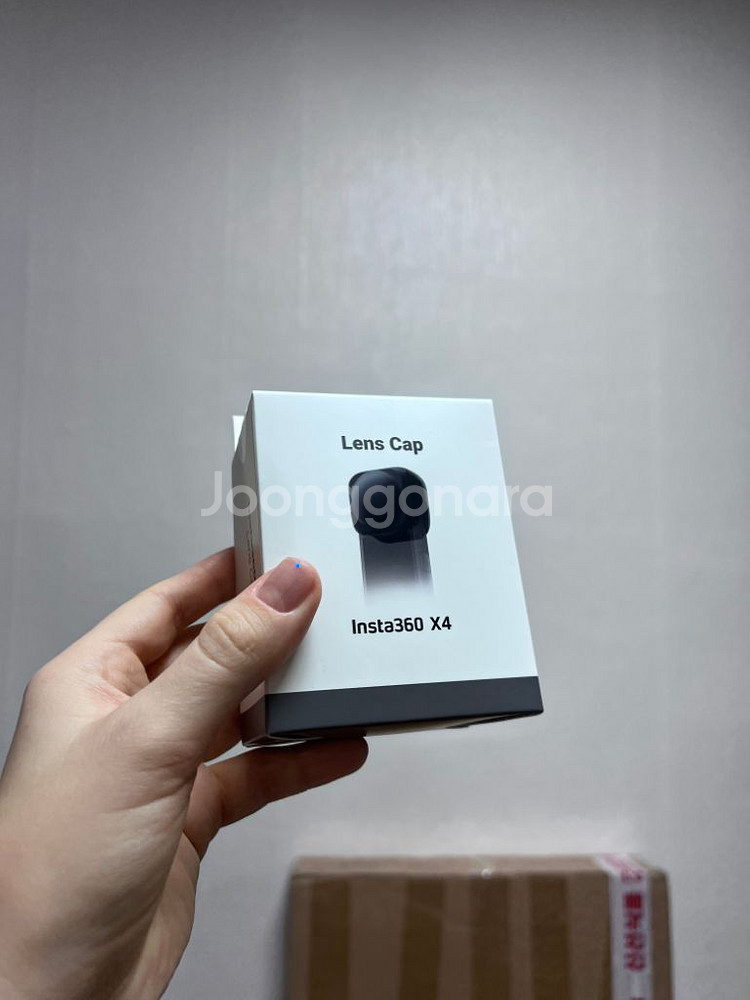 인스타360 X4 패키지 팝니다!(미개봉)--5