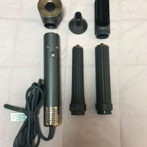 슈틸루스터 헤어드라이기 고데기 팔아요! 쿨거래 네고가능