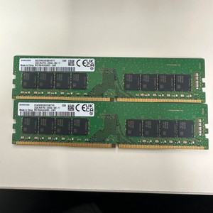 삼성 데스크탑 DDR4 RAM32GB 2개