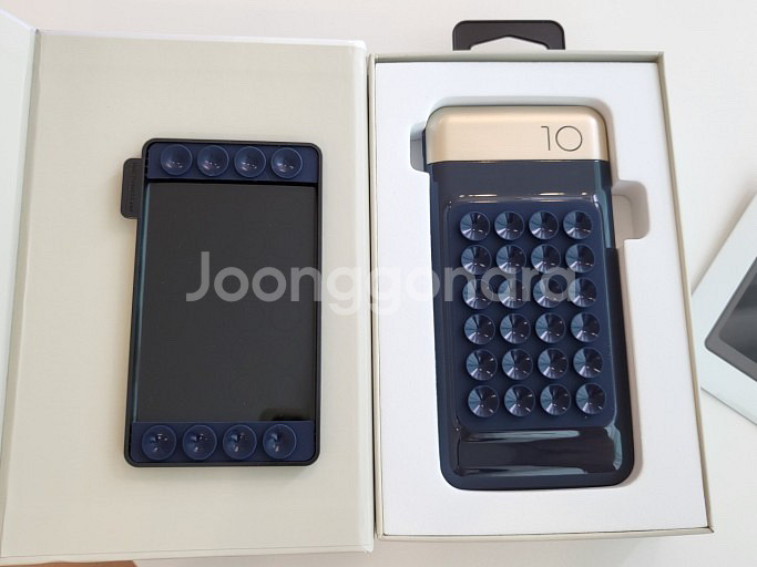 (미개봉 새상품) 고속 무선 보조배터리 10000mAh--1
