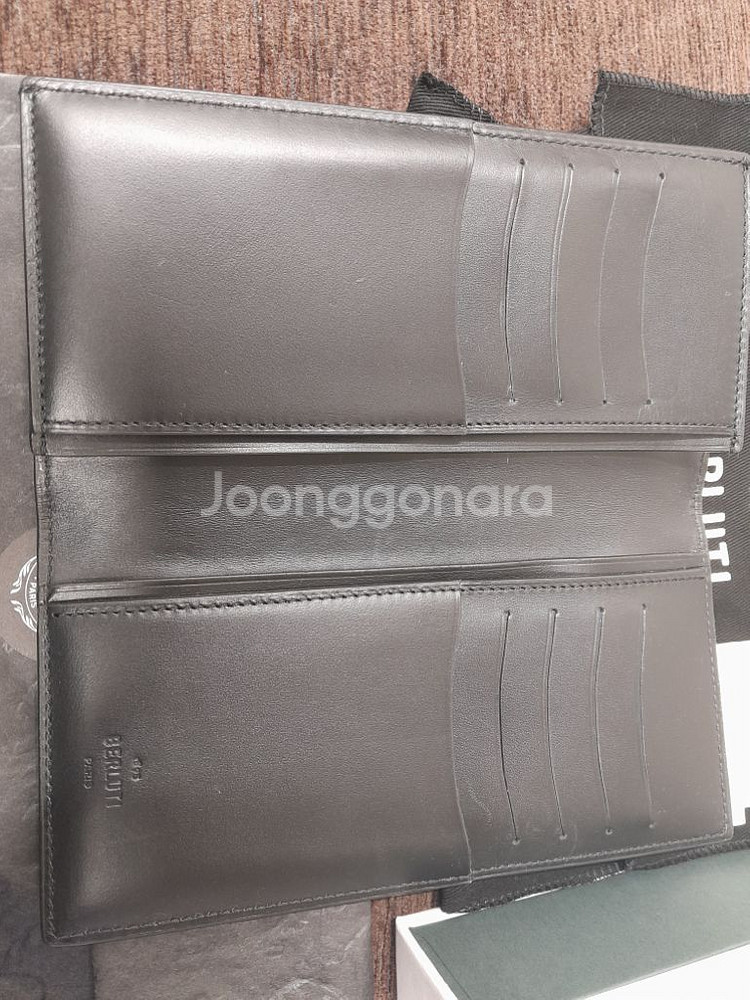 벨루티 남자 장지갑--6