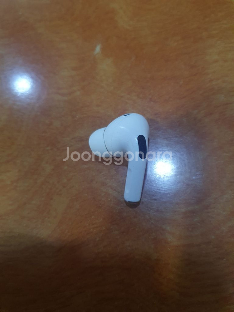 에어팟 프로 2 왼쪽--0