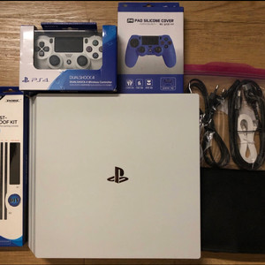 PS4 Pro (CUH-7218B) 화이트 에디션 판매