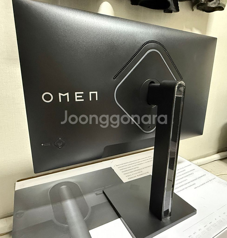 오멘 27qs ips qhd 240hz 모니터 팝니다--1