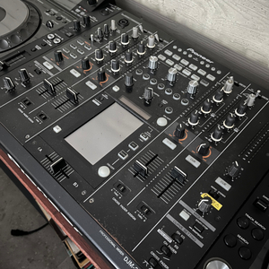 CDJ2000nexus2대. CJM2000nexus1대