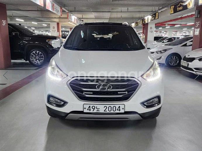 @14년식 뉴투싼 ix 디젤 R2.0 2WD 스마트--1