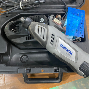 드레멜 (Dremel) 8100