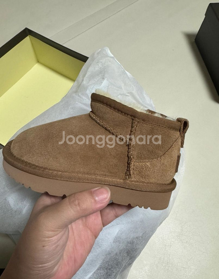 새상품)오즈웨어 정품 어그부츠 판매합니다--2