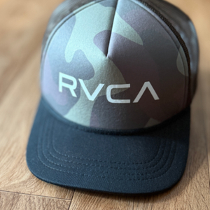 RVCA 트러커 메쉬캡