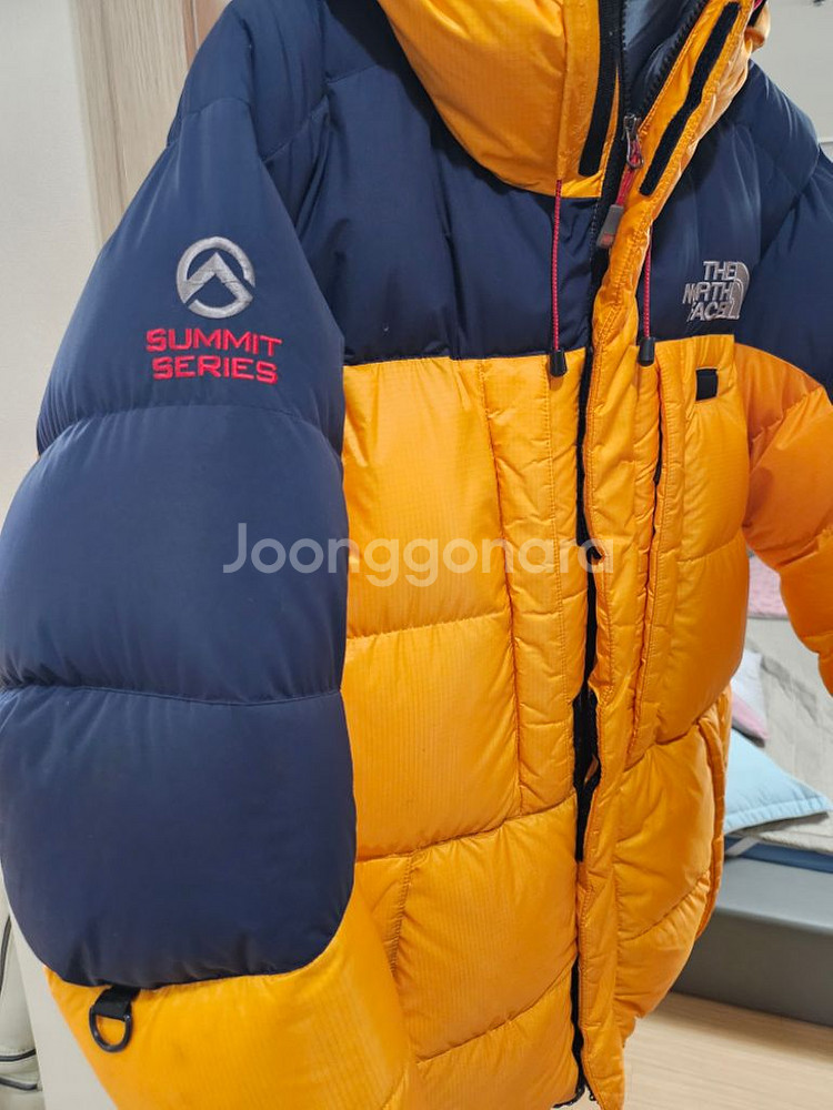 노스페이스 발토르 800구스다운 패딩 팝니다--3