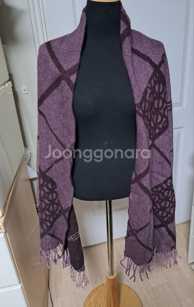 루이까또즈 모 캐시미어 브랜디드 숄 겸 머플러--8