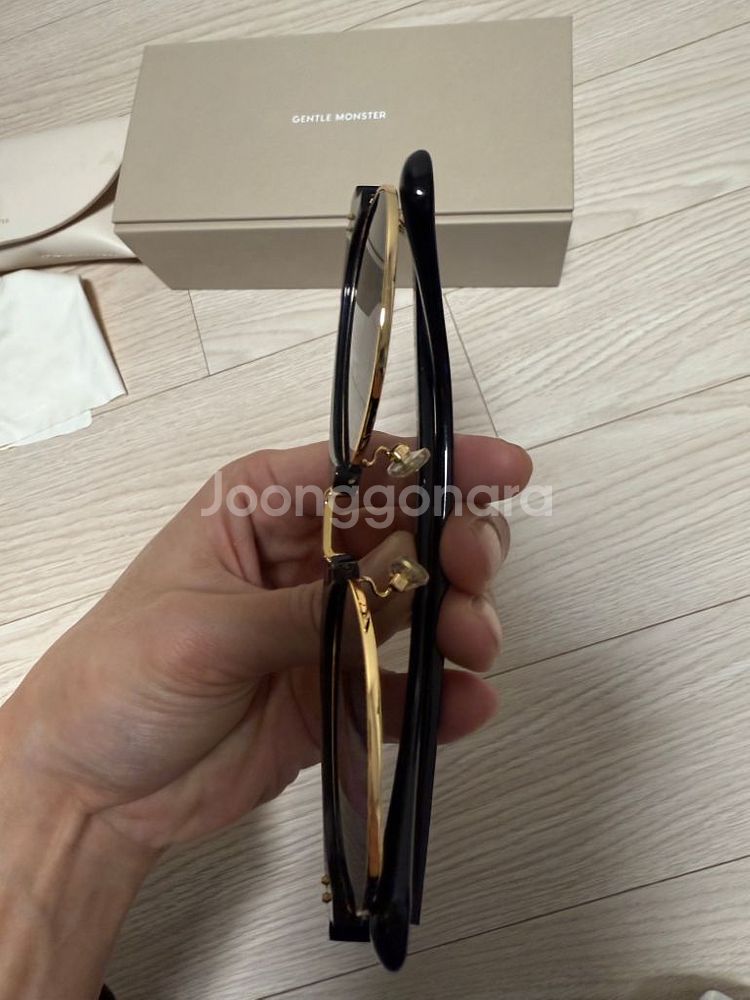젠틀몬스터 세컨드보스 하금테 선글라스 팝니다--3