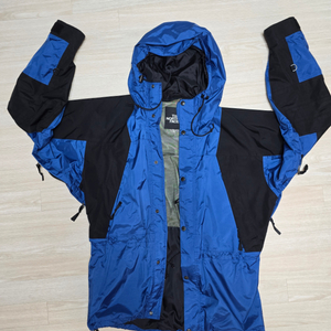 The north Face Mountain Parka