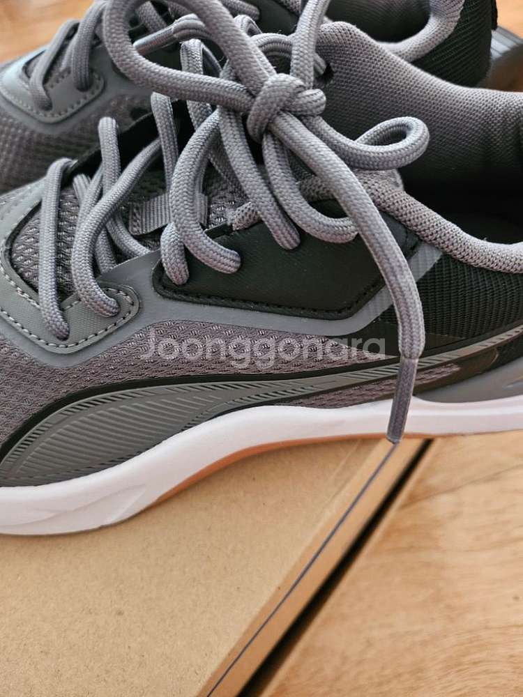 푸마 운동화 230m 그레이색--1