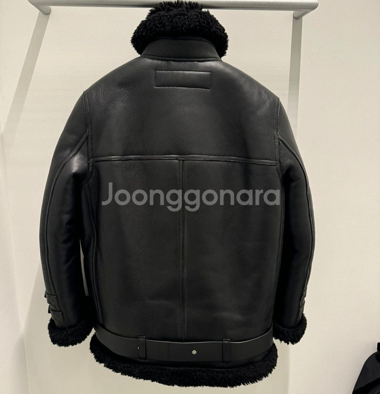 아크네 무스탕 새상품--2