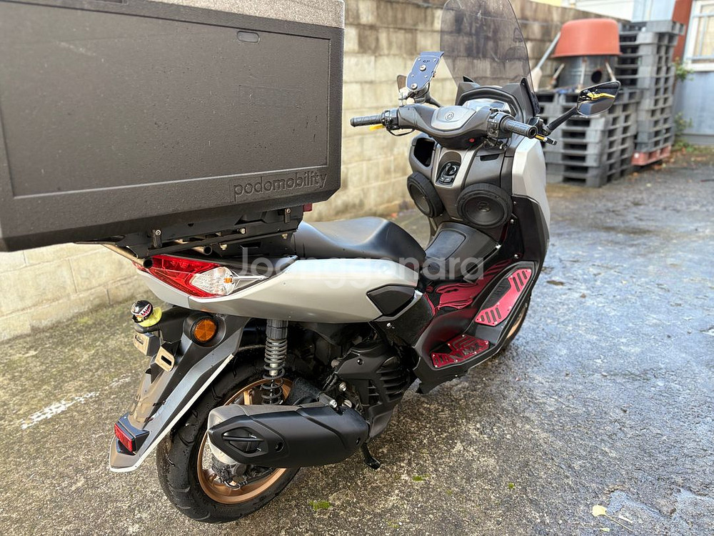 야마하 N max125 엔맥스 은색 23년식--2